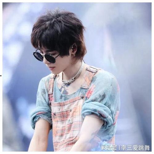 八卦娱乐圈爆料博主,揭秘明星幕后故事,独家爆料等你来探!  第3张 八卦娱乐圈爆料博主,揭秘明星幕后故事,独家爆料等你来探!  第3张